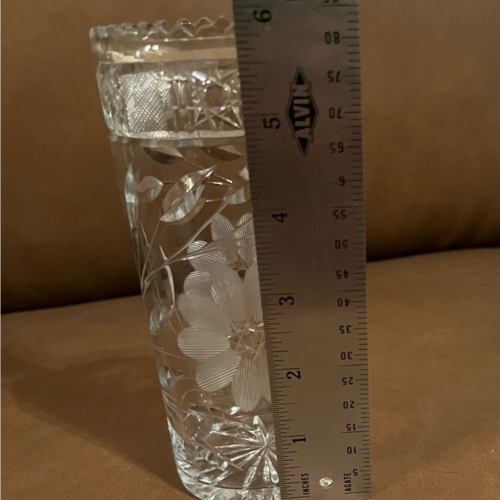 Antique American Brilliant Period Cut Crystal 6” Saw Tooth Rim Vase - Picture 2 of 2